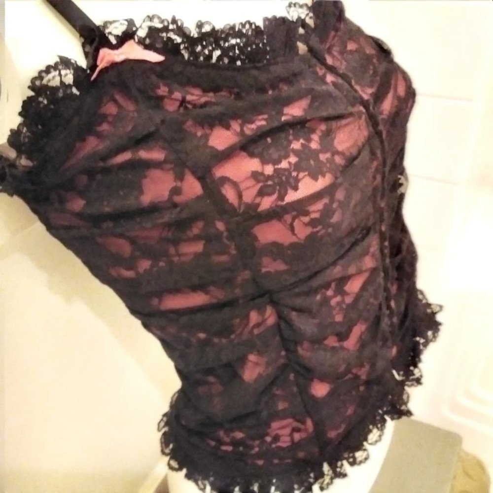 Satin and Lace Hot Pink Corset - Picture 6 of 10